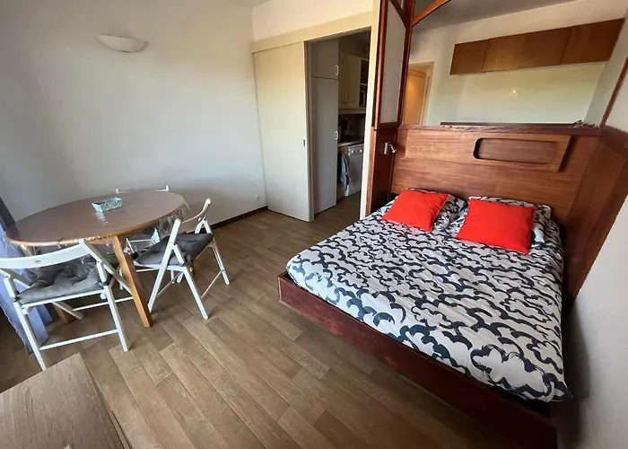 Port De Hyeres Studio 2 A 4 Personnes Avec Parking